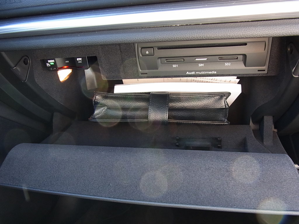 マイナーチェンジ後のaudi アウディa3セダン に試乗してきました インテリアの質感と使い勝手をじっくり見てレビューします Wonderful Car Life