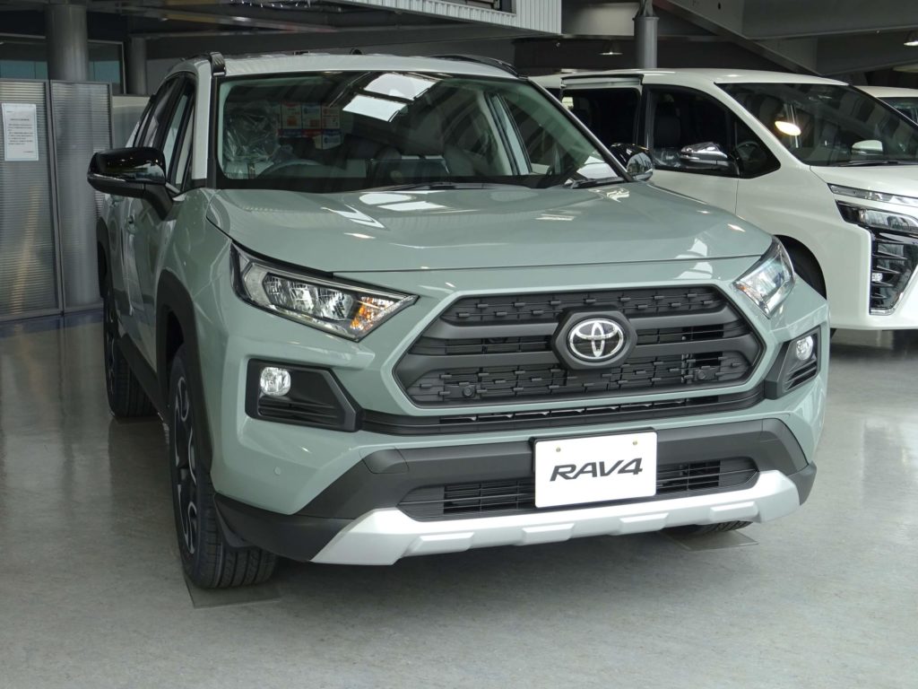 新型 Rav4は内装も良い 細かい質感ポイントや後席 ラゲッジの使い勝手もチェック Wonderful Car Life