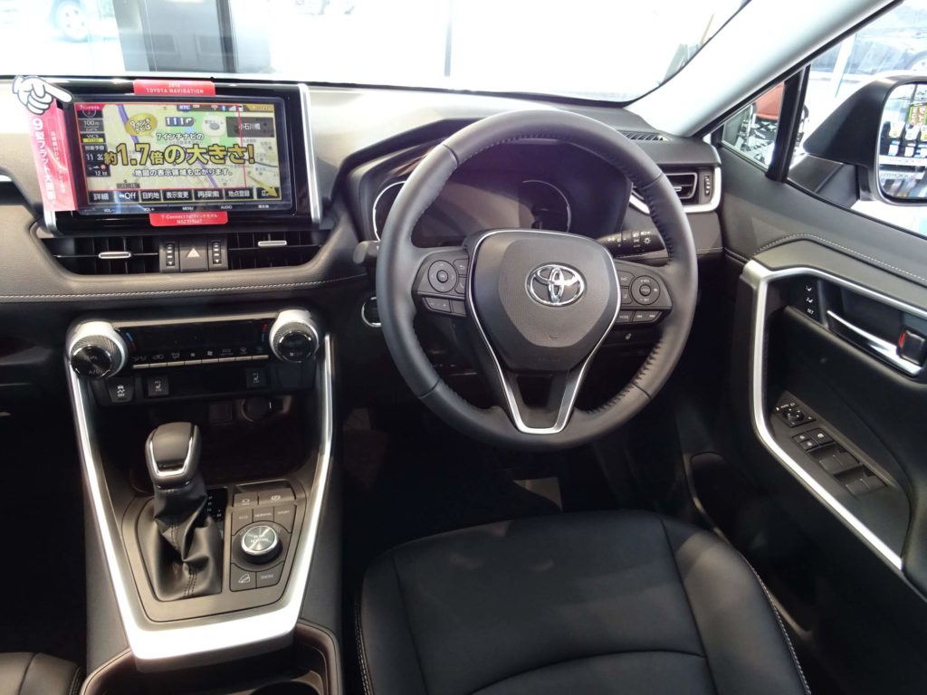 新型 Rav4は内装も良い 細かい質感ポイントや後席 ラゲッジの使い勝手もチェック Wonderful Car Life