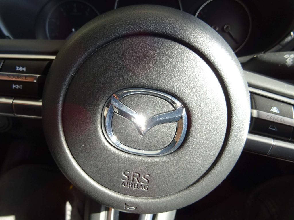 【Mazda3 15Sのファブリック内装】も良い！PROACTIVEとの違いは？ | WONDERFUL CAR LIFE
