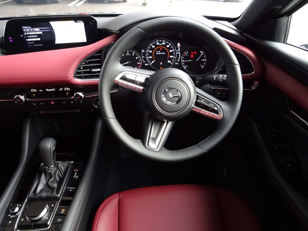 Mazda3 インパネ バーガンディセレクション フロント