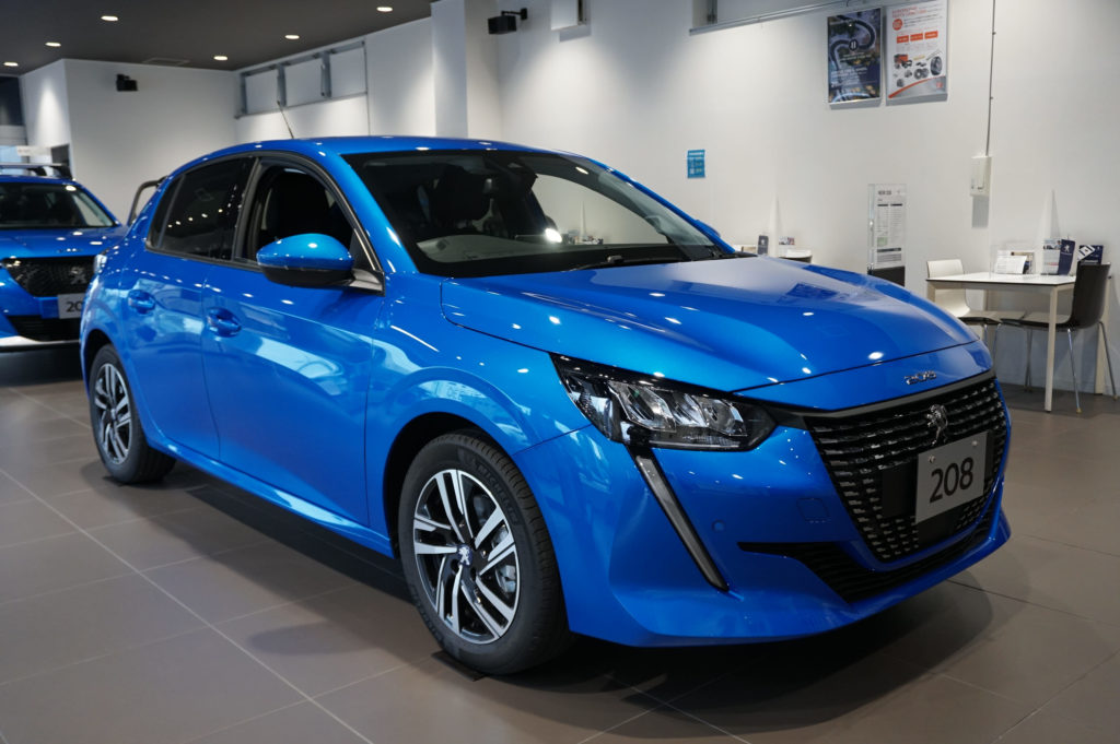 こんなとこも プジョー新型 8allureとgtlineの徹底比較part2 内装編 Wonderful Car Life