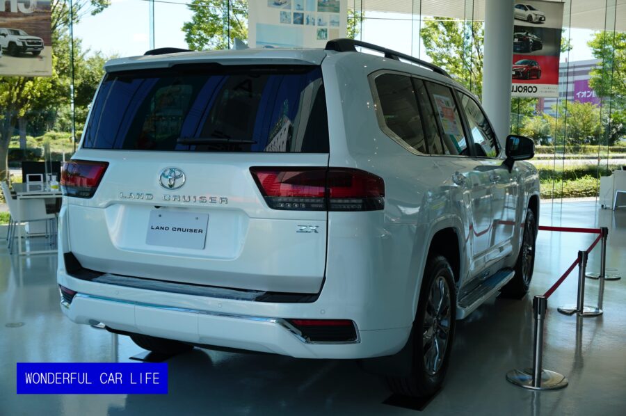 トヨタ ホワイト 車両 ブラックアウトテールライト LAND CRUISER300