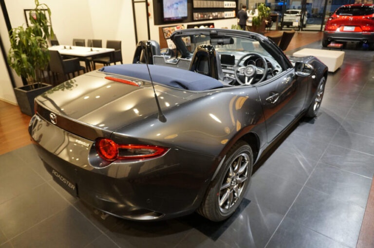 2022年改良！マツダ・ロードスターNAVY TOP（ネイビートップ）展示車見